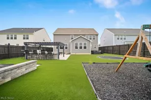 8809 Leatherleaf Dr, Columbia Station, OH 44028 - Photo 9