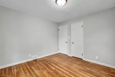 391 E 324th Street, Willowick, OH 44095 - Photo 15