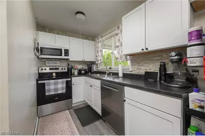 368 4th Drive NW, New Philadelphia, OH 44663 - Photo 9