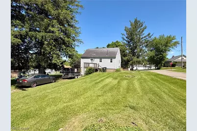 124 E King Street, Zanesville, OH 43701 - Photo 3