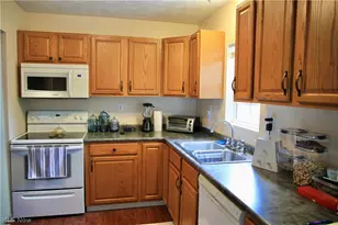 124 E King St, Zanesville, OH 43701 - Photo 11