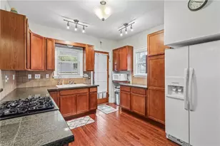 1968 Wakefield Ave, Youngstown, OH 44514 - Photo 11