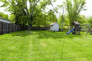 4202 Holl Ave, Sheffield Lake, OH 44054 - Photo 5