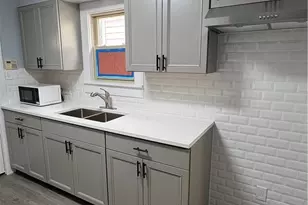 353 Hilton Ave, Youngstown, OH 44507 - Photo 9