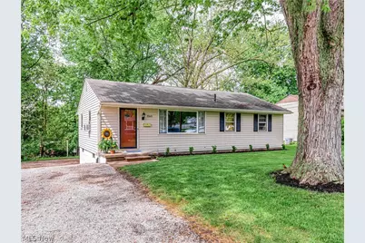 1140 Valley Drive NW, North Canton, OH 44720 - Photo 21