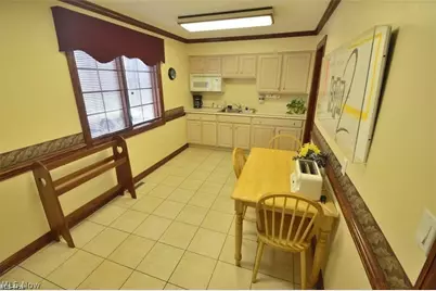 10314 Main Street, New Middletown, OH 44442 - Photo 11