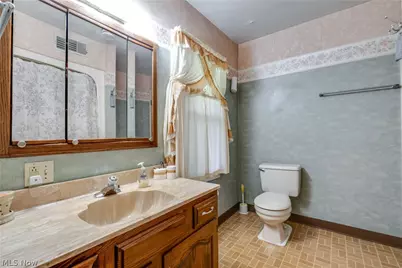 763 Lindsay Avenue, Akron, OH 44306 - Photo 11