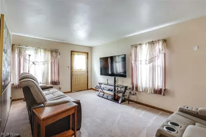 763 Lindsay Avenue, Akron, OH 44306 - Photo 5