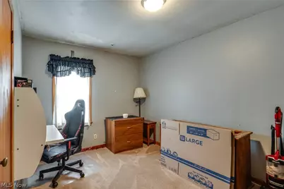 763 Lindsay Avenue, Akron, OH 44306 - Photo 13