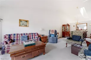 344 Myron St, Hubbard, OH 44425 - Photo 19