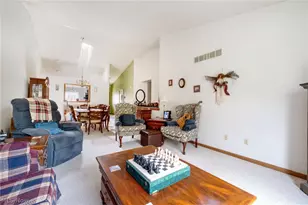 344 Myron St, Hubbard, OH 44425 - Photo 17