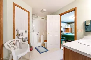 344 Myron St, Hubbard, OH 44425 - Photo 21
