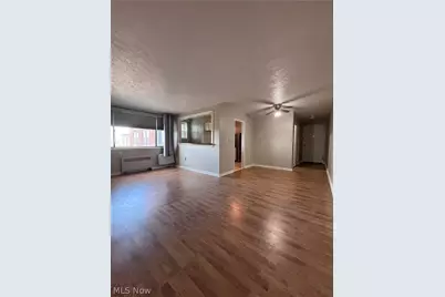 11720 Edgewater Drive #1007, Oakwood, OH 44107 - Photo 3