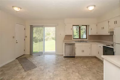 3615-3617 Mount Pleasant Street NW, North Canton, OH 44720 - Photo 9