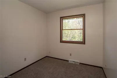 3615-3617 Mount Pleasant Street NW, North Canton, OH 44720 - Photo 17