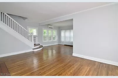 3023 Washington Boulevard, Cleveland Heights, OH 44118 - Photo 5