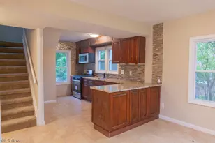 941 Owego St, Painesville, OH 44077 - Photo 11