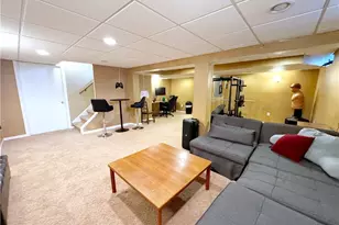 17051 Hunting Meadows Dr, Strongsville, OH 44136 - Photo 37