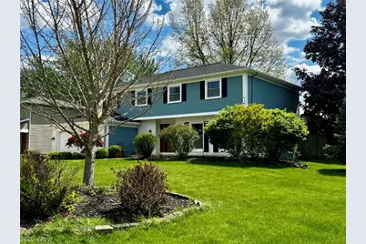 17051 Hunting Meadows Drive, Strongsville, OH 44136 - Photo 3