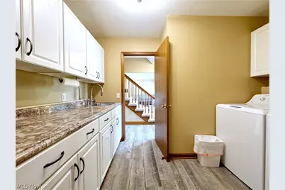 17051 Hunting Meadows Drive, Strongsville, OH 44136 - Photo 31