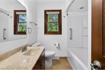 1097 Center Street E, Warren, OH 44481 - Photo 25