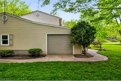 1097 Center Street E, Warren, OH 44481 - Photo 5