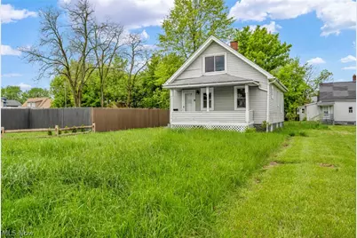 1714 Long Avenue, Lorain, OH 44052 - Photo 3