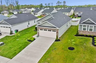 998 Sunrise Wy, Akron, OH 44312 - Photo 43