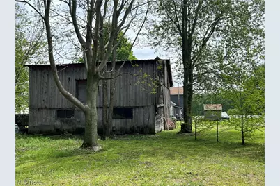 26 Daniels Avenue, Conneaut, OH 44030 - Photo 11