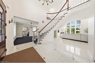 32461 Legacy Pointe Parkway, Avon Lake, OH 44012 - Photo 3
