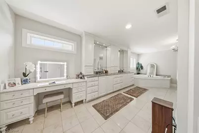 32461 Legacy Pointe Parkway, Avon Lake, OH 44012 - Photo 23