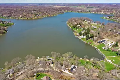 166 Cheyenne Trail, Malvern, OH 44644 - Photo 7