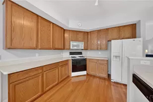 10500 W Ravine View Ct, North Royalton, OH 44133 - Photo 25