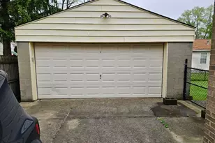 2293 Quayle Dr, Akron, OH 44312 - Photo 3
