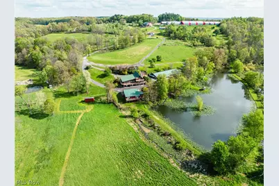 8480 Possum Hollow Road NW, Dundee, OH 44624 - Photo 3