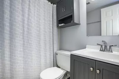 600 Tollis Parkway #209, Grandview Heights, OH 44147 - Photo 21