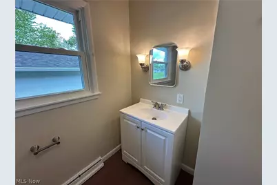 2502 Stocker Avenue, Youngstown, OH 44505 - Photo 11