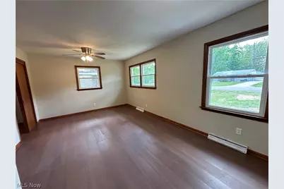 2502 Stocker Avenue, Youngstown, OH 44505 - Photo 13