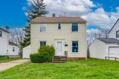 1090 Greenwood Avenue, Akron, OH 44320 - Photo 1