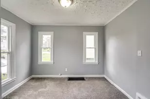 1090 Greenwood Ave, Akron, OH 44320 - Photo 13