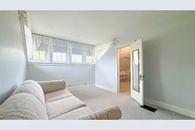 1923 Norwood Boulevard, Zanesville, OH 43701 - Photo 27