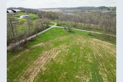 8480 Possum Hollow Road NW, Dundee, OH 44624 - Photo 3