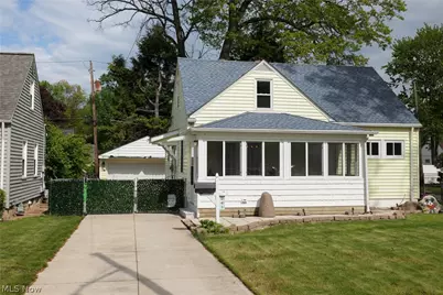 241 Inwood Boulevard, Avon Lake, OH 44012 - Photo 3