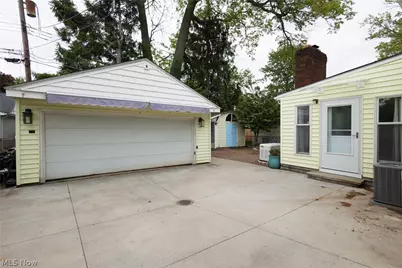 241 Inwood Boulevard, Avon Lake, OH 44012 - Photo 5