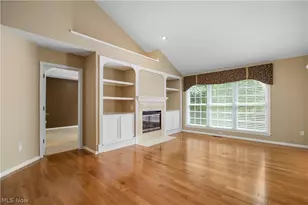 407 Clearbrook Dr, Avon Lake, OH 44012 - Photo 9