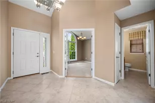 407 Clearbrook Dr, Avon Lake, OH 44012 - Photo 3