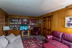 455 Redondo Rd, Youngstown, OH 44504 - Photo 17