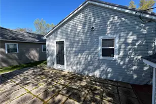 5755 Lake Rd W, Ashtabula, OH 44004 - Photo 15