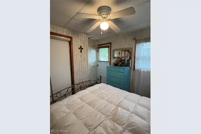 5755 Lake Road W #6, Ashtabula, OH 44004 - Photo 9