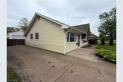 4219 Brockley Avenue, Sheffield Lake, OH 44054 - Photo 3